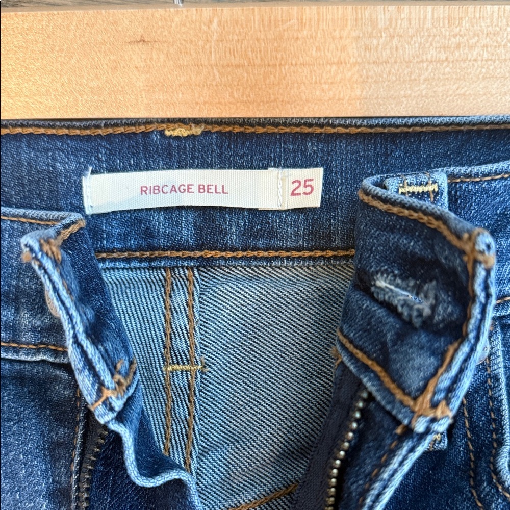 Stylish Indigo Wide Leg Jeans for Women - Picture 2 of 3